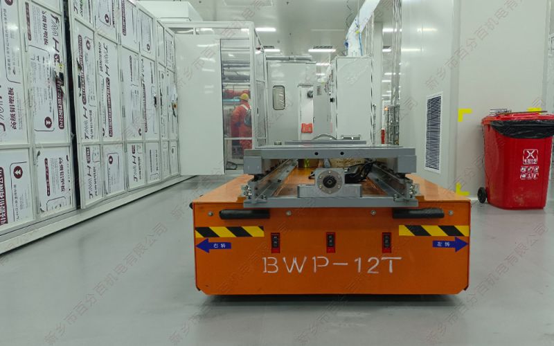 無軌平板車轉運裝卸模具優(yōu)勢顯著